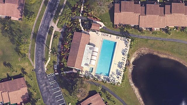 819 Sky Pine Way G3, Greenacres, FL 33415