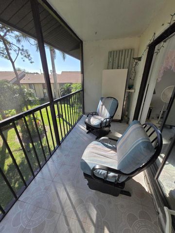 819 Sky Pine Way G3, Greenacres, FL 33415