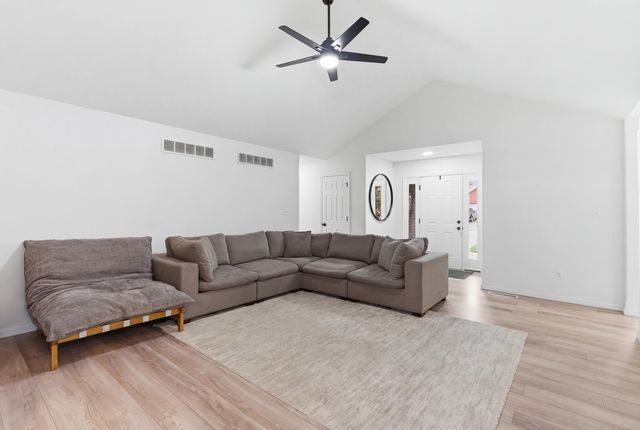 109 Kurtzland Drive, Nicholasville, KY 40356