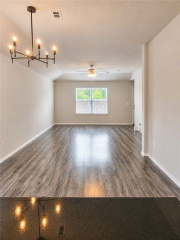 1221 S Ivory Bill Lane, Fayetteville, AR 72701