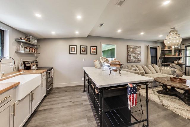 W3673 Oakrest AVENUE, Lake Geneva, WI 53147
