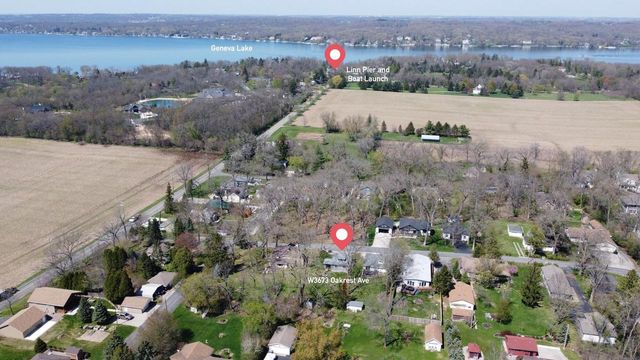 W3673 Oakrest AVENUE, Lake Geneva, WI 53147