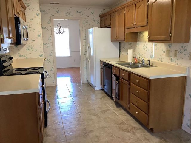 745 RADIANCE DR, Memphis, TN 38018