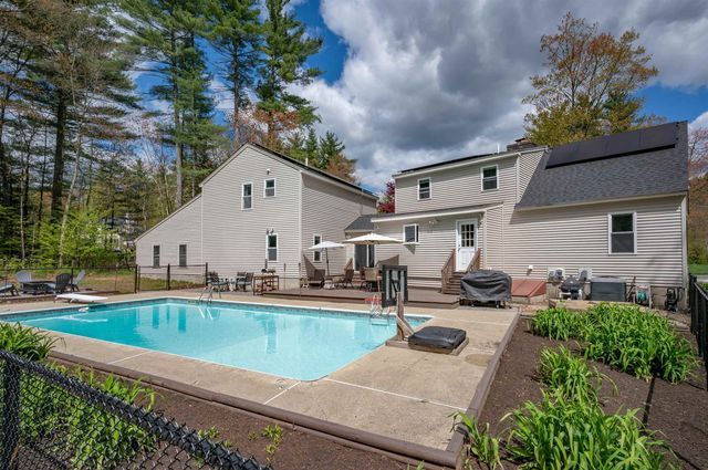16 Sarah Drive, Merrimack, NH 03054