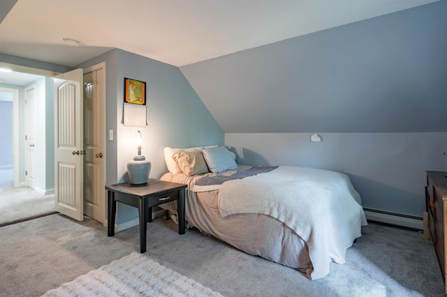 16 Sarah Drive, Merrimack, NH 03054