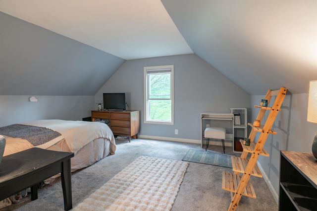 16 Sarah Drive, Merrimack, NH 03054