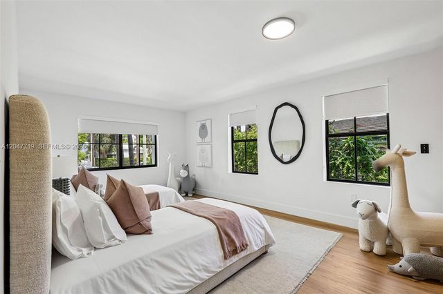 7811 Carlyle Avenue, Miami Beach, FL 33141
