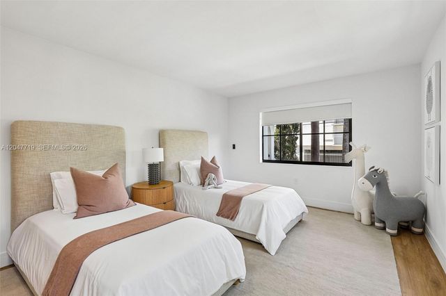 7811 Carlyle Avenue, Miami Beach, FL 33141