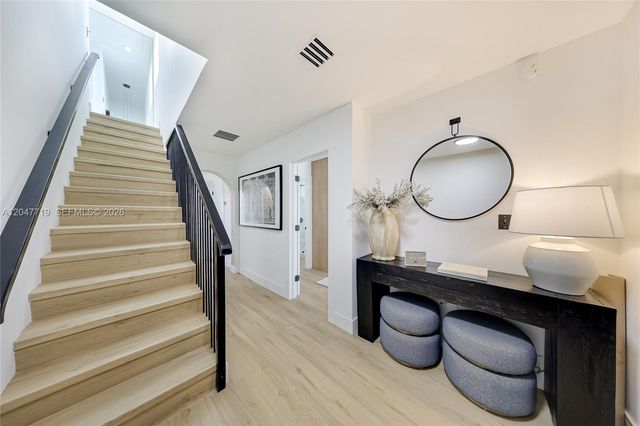 7811 Carlyle Avenue, Miami Beach, FL 33141