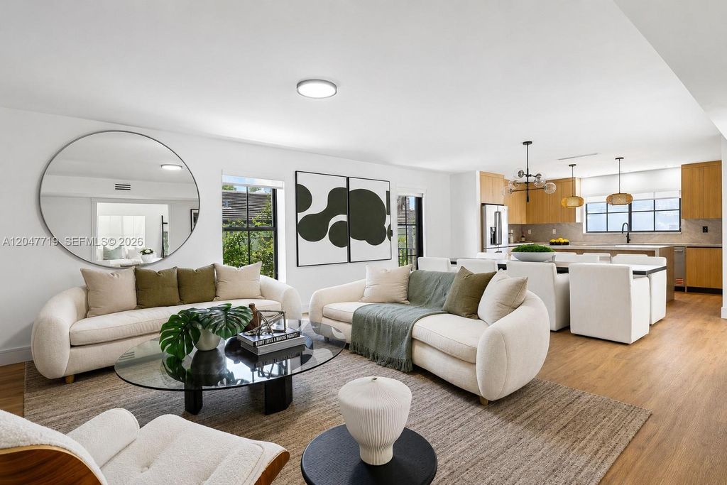 7811 Carlyle Avenue, Miami Beach, FL 33141