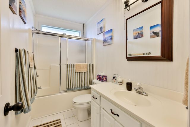 893 Castlewood Dr., Conway, SC 29526