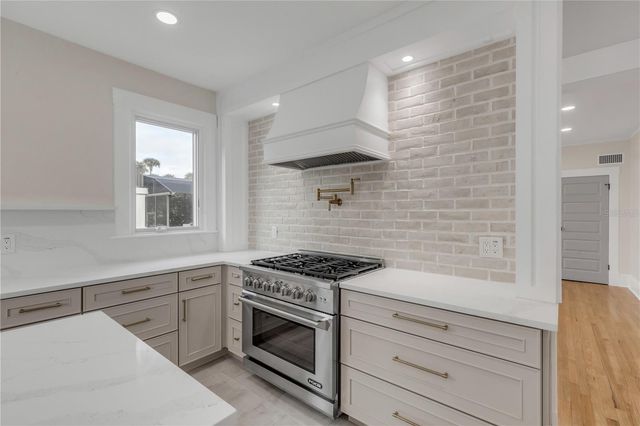 214 S RIVERSIDE DRIVE, New Smyrna Beach, FL 32168