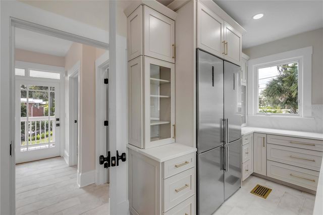 214 S RIVERSIDE DRIVE, New Smyrna Beach, FL 32168