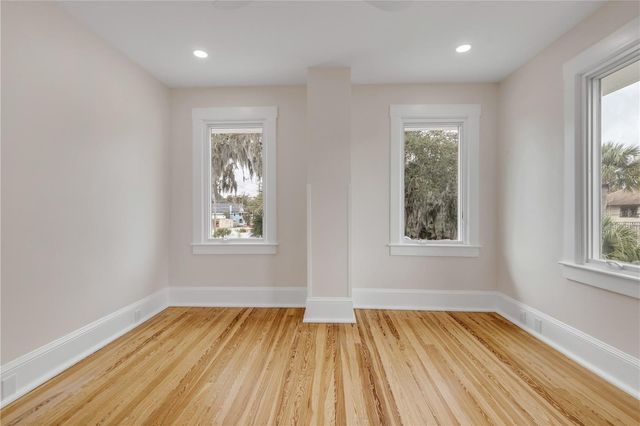 214 S RIVERSIDE DRIVE, New Smyrna Beach, FL 32168