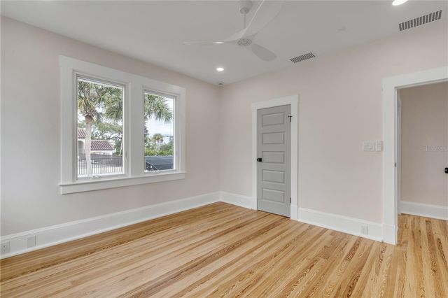 214 S RIVERSIDE DRIVE, New Smyrna Beach, FL 32168