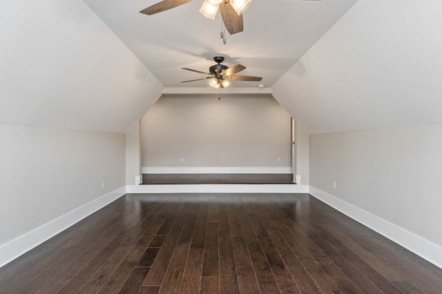 733 Jackson Ave, Carthage, TN 37030