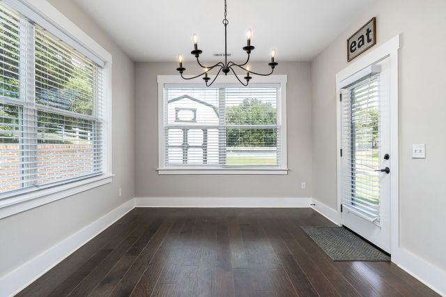 733 Jackson Ave, Carthage, TN 37030