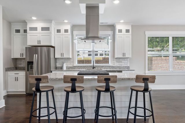 733 Jackson Ave, Carthage, TN 37030