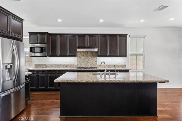 1030 Palmetto Way, Costa Mesa, CA 92626