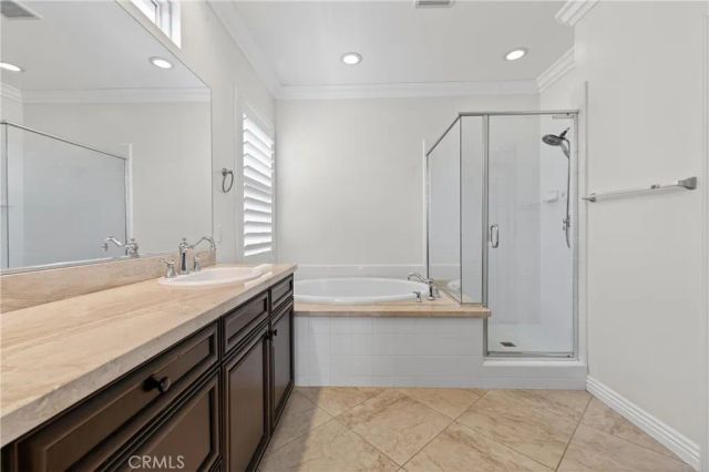 1030 Palmetto Way, Costa Mesa, CA 92626