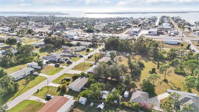 2038 PENNSYLVANIA AVENUE, Englewood, FL 34224