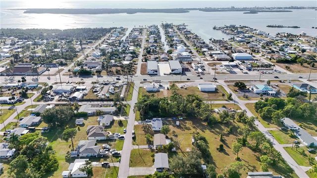 2038 PENNSYLVANIA AVENUE, Englewood, FL 34224