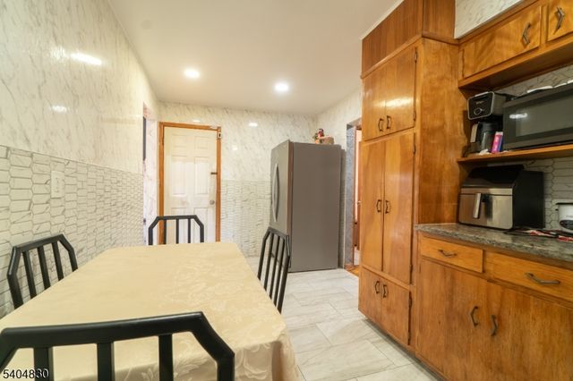 211 Bergen Ave 2, Kearny Town, NJ 07032