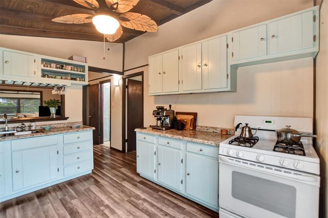 1035 16th Street, Dickinson, TX 77539