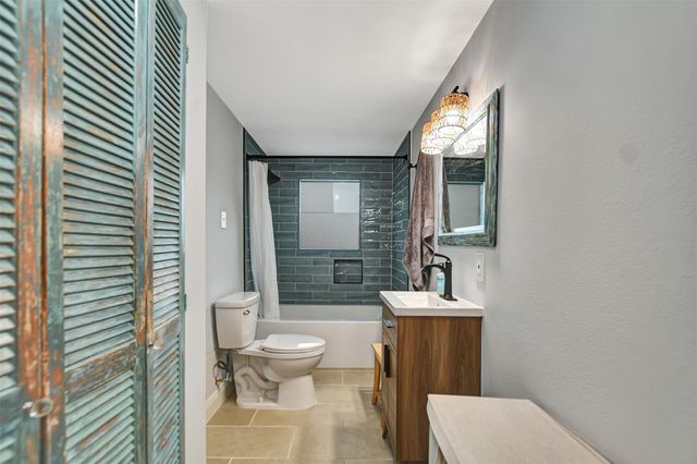 1035 16th Street, Dickinson, TX 77539