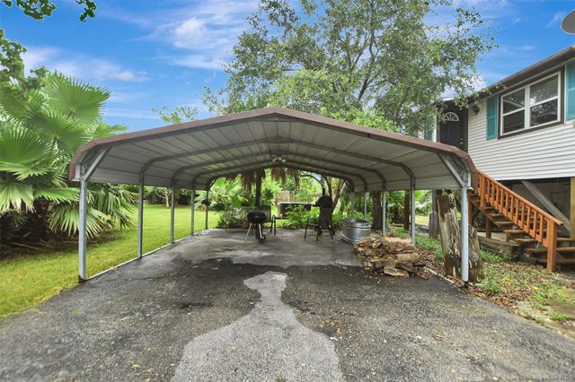 1035 16th Street, Dickinson, TX 77539