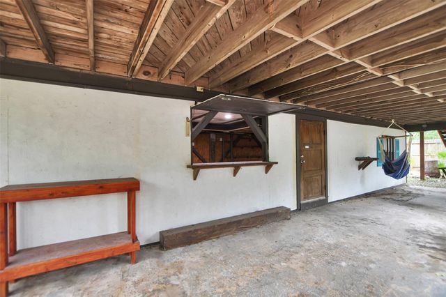 1035 16th Street, Dickinson, TX 77539