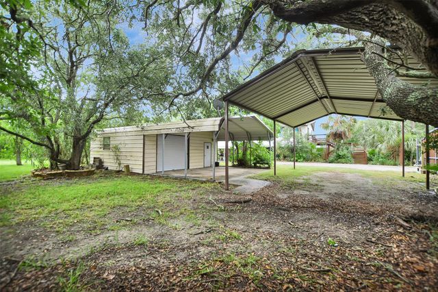 1035 16th Street, Dickinson, TX 77539