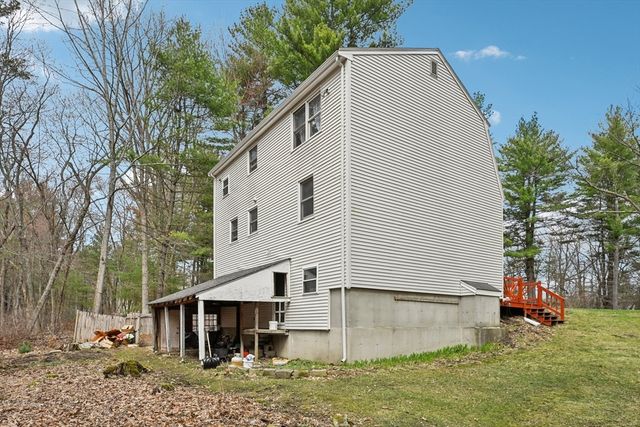 460 Shawsheen Ave, Wilmington, MA 01887