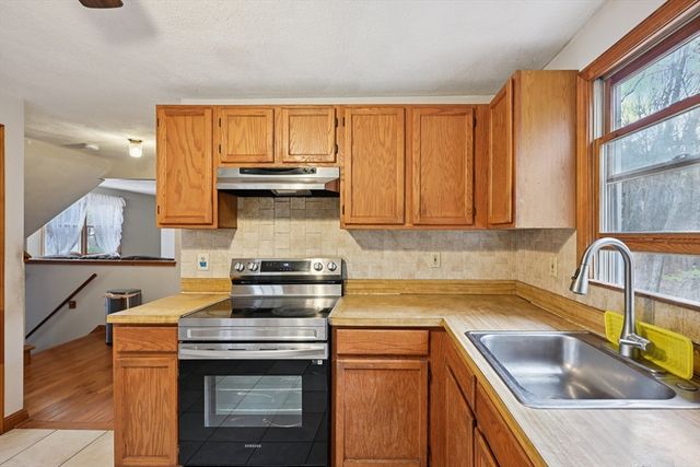 460 Shawsheen Ave, Wilmington, MA 01887