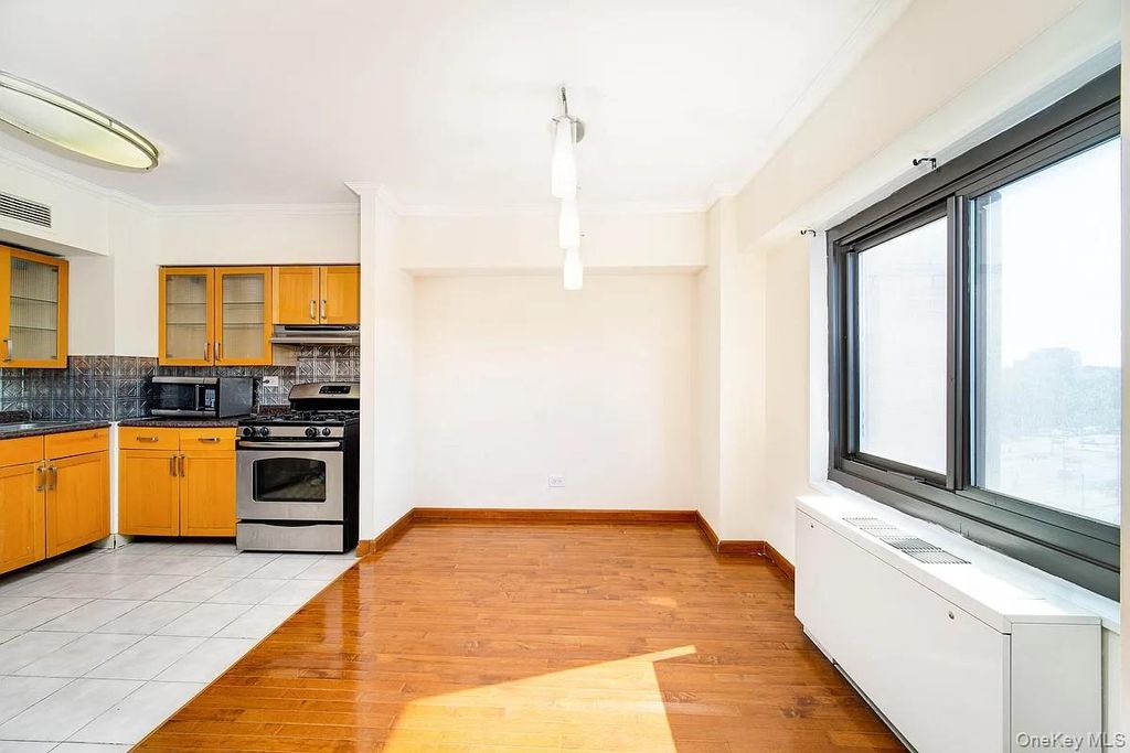 119-49 Union Turnpike 6C, Forest Hills, NY 11375 — photo 5