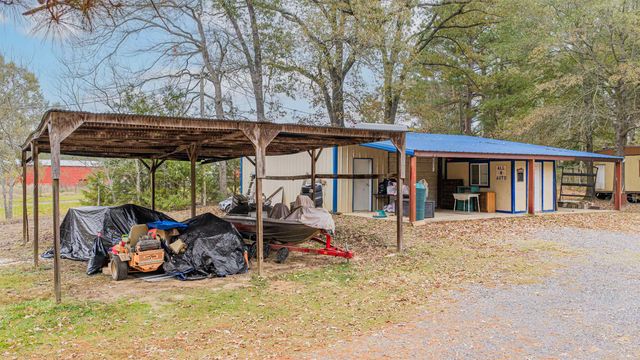 513 Collins Rd, Hallsville, TX 75650