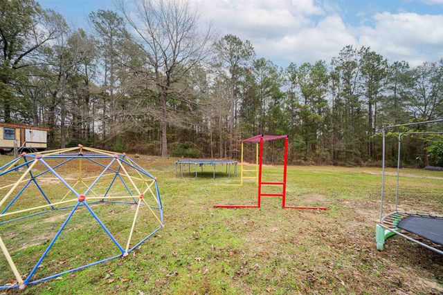 513 Collins Rd, Hallsville, TX 75650