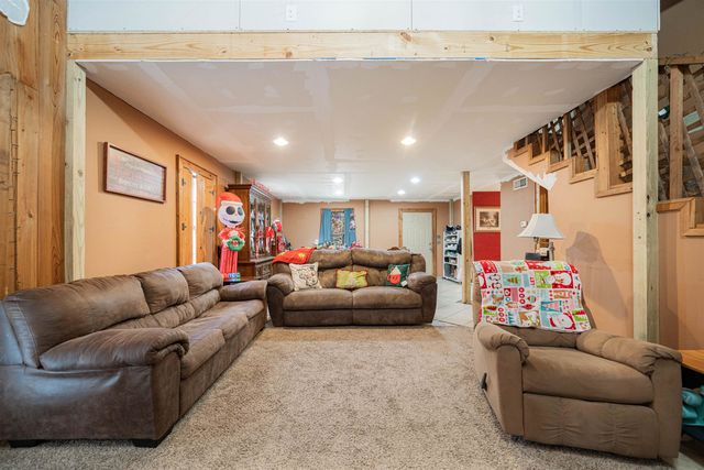 513 Collins Rd, Hallsville, TX 75650