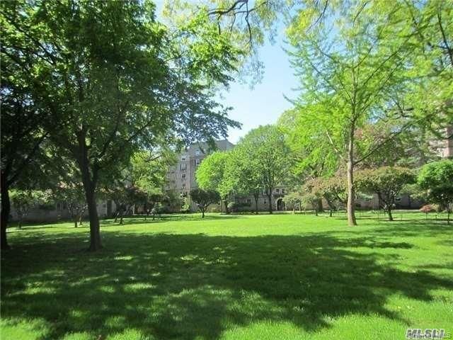 30-15 Hobart Street 4D, Woodside, NY 11377