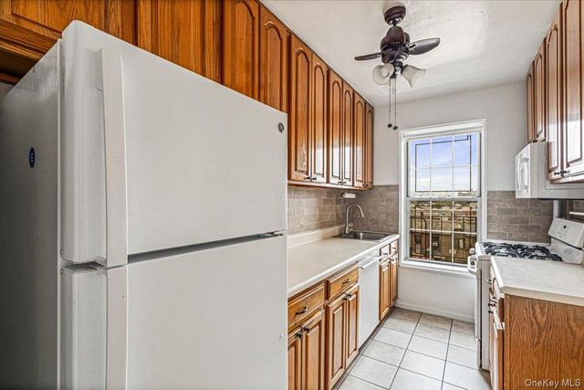 30-15 Hobart Street 4D, Woodside, NY 11377