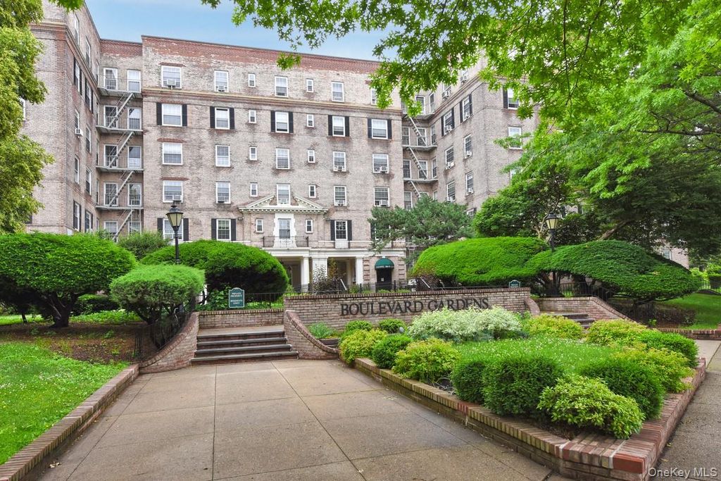 30-15 Hobart Street 4D, Woodside, NY 11377