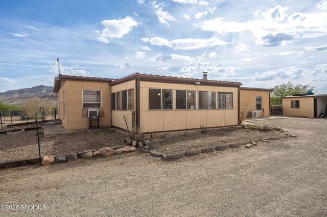 12290 Carr Lane, Radium Springs, NM 88054