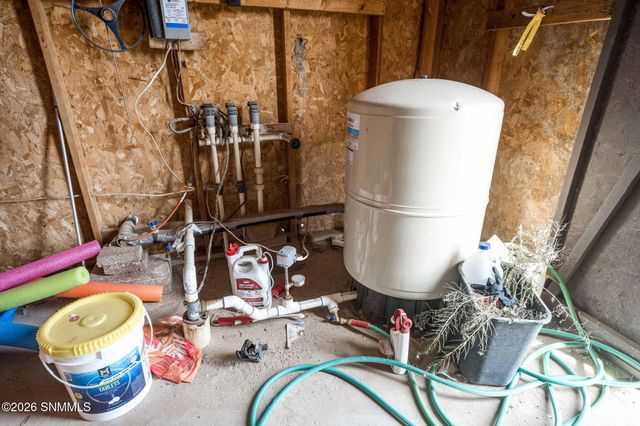 12290 Carr Lane, Radium Springs, NM 88054