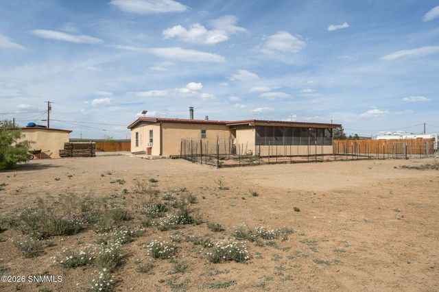 12290 Carr Lane, Radium Springs, NM 88054