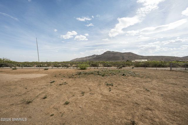 12290 Carr Lane, Radium Springs, NM 88054