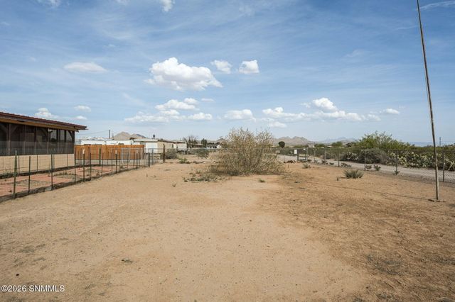 12290 Carr Lane, Radium Springs, NM 88054