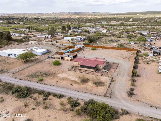 12290 Carr Lane, Radium Springs, NM 88054