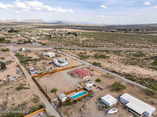 12290 Carr Lane, Radium Springs, NM 88054