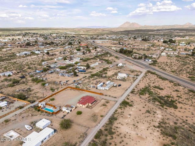 12290 Carr Lane, Radium Springs, NM 88054