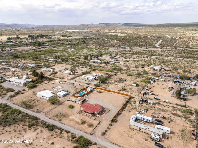 12290 Carr Lane, Radium Springs, NM 88054